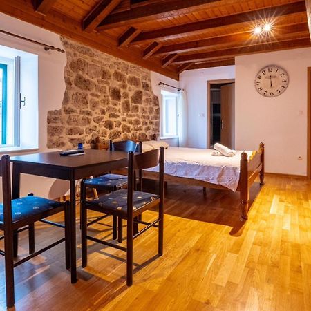 Apartments Loriana شيبينيك المظهر الخارجي الصورة