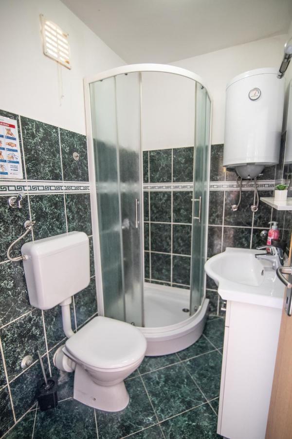 Apartments Loriana شيبينيك المظهر الخارجي الصورة