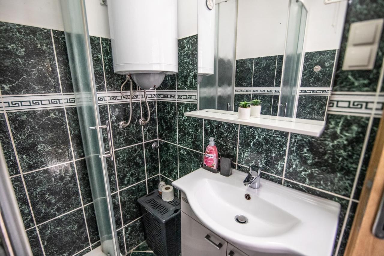Apartments Loriana شيبينيك المظهر الخارجي الصورة