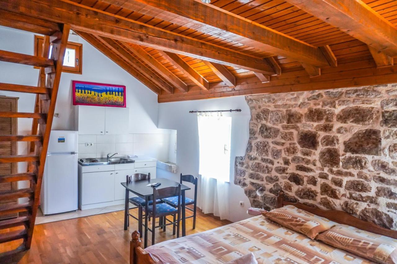 Apartments Loriana شيبينيك المظهر الخارجي الصورة