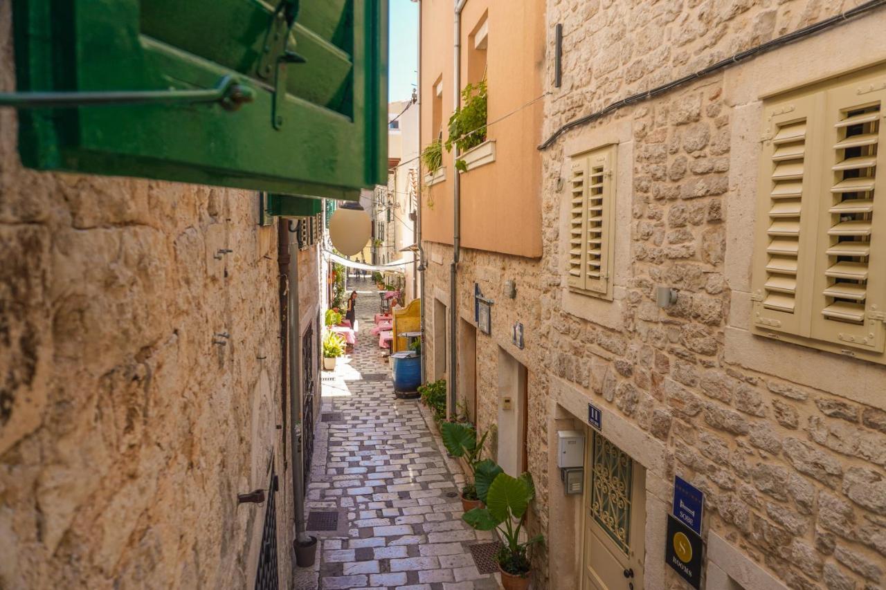 Apartments Loriana شيبينيك المظهر الخارجي الصورة