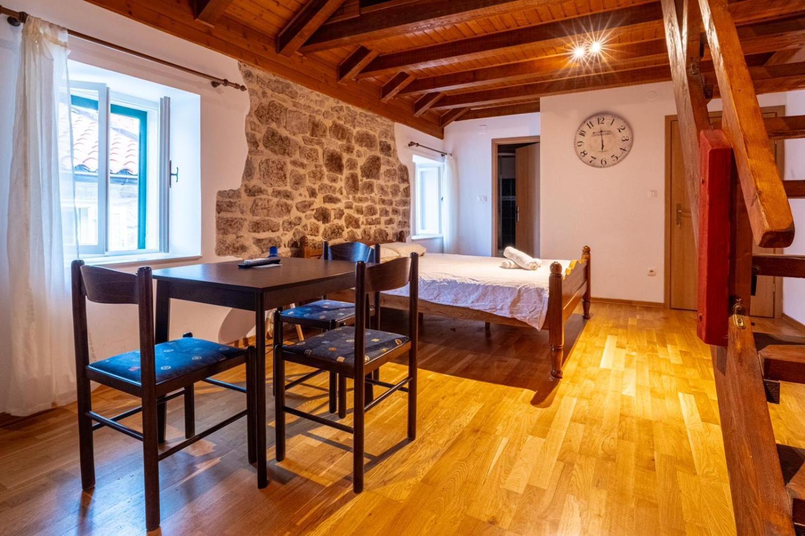 Apartments Loriana شيبينيك المظهر الخارجي الصورة