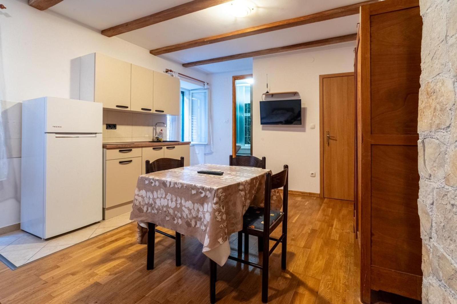 Apartments Loriana شيبينيك المظهر الخارجي الصورة