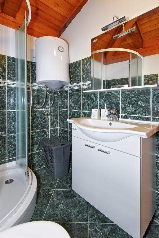 Apartments Loriana شيبينيك المظهر الخارجي الصورة